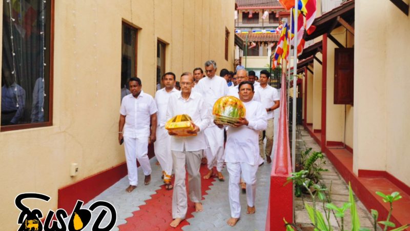 ජනතාවාදී ඒකාබද්ධ විපක්ෂයේ නායකයින් මල්වතු පාර්ශවයේ මහානායක හිමිපාණන් බැහැදකියි!